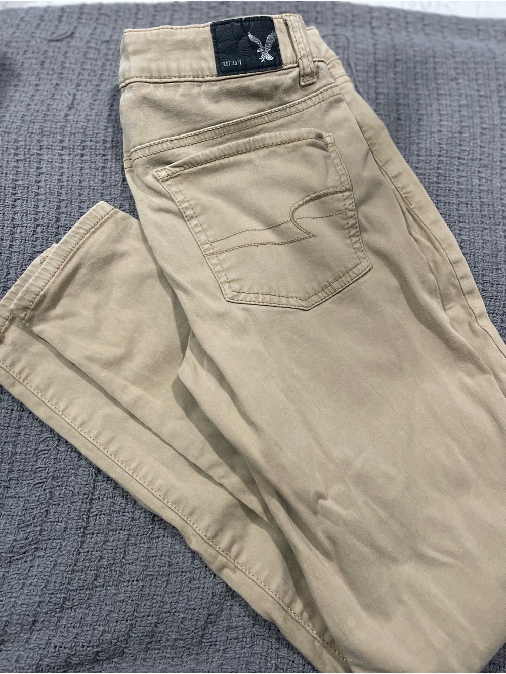 American Eagle Khaki Skinny Jeans - Neutral Tan Size 8